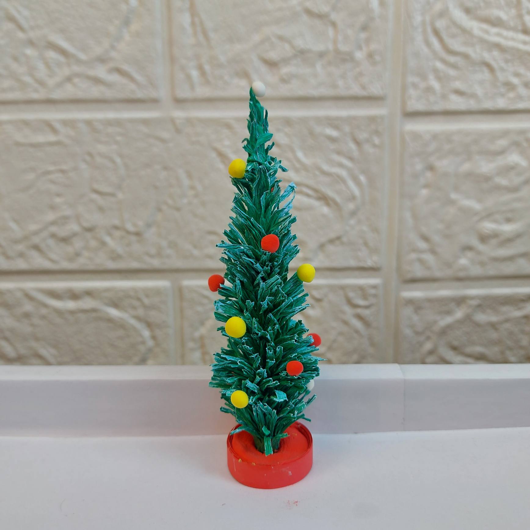 How to Make Miniature Christmas Trees and Cute Tiny Christmas Packages?
