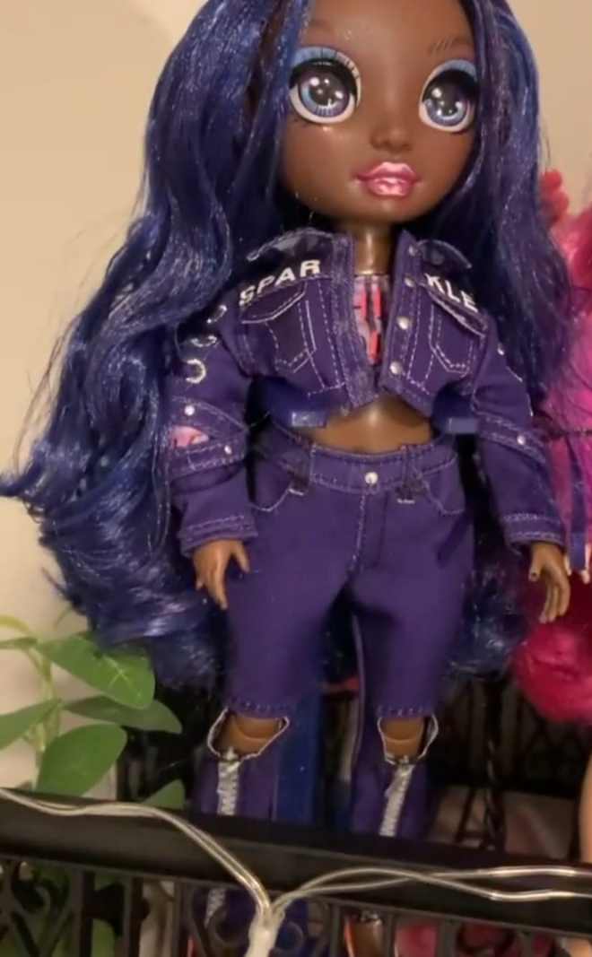 What Are Kidkraft Dollhouses And Do They Fit Barbies?