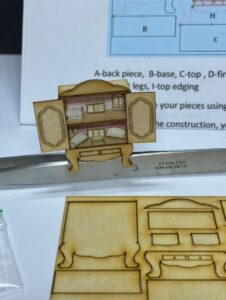 Quarter-Scale Miniatures And Even Tinier Miniatures And Dollhouse Kits - Let's Get Teeny Tiny!