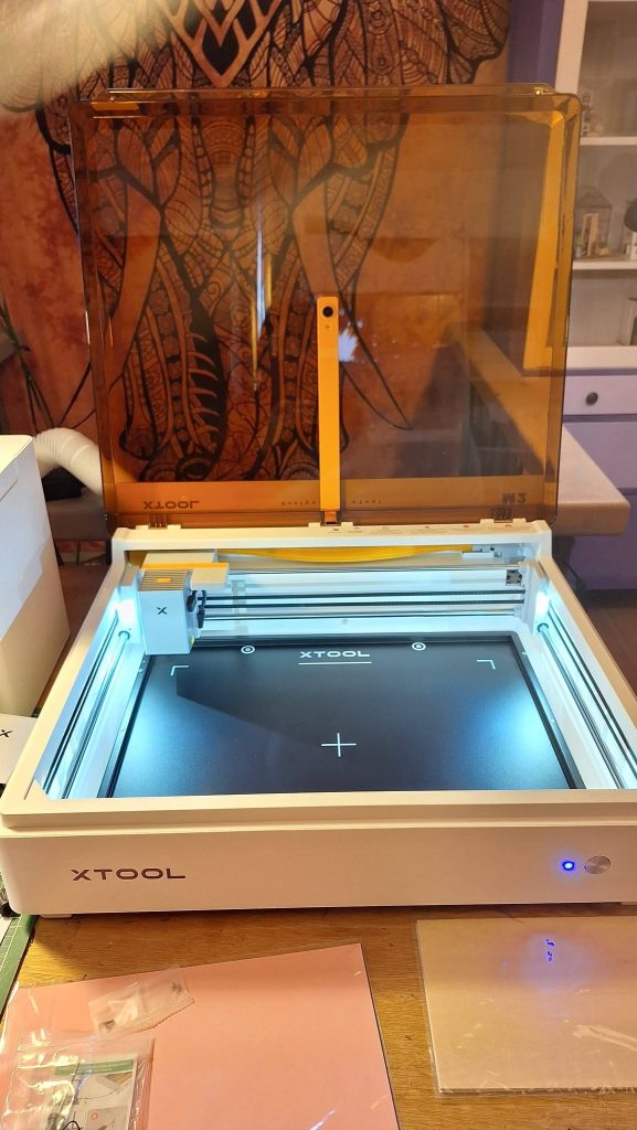 xTool M2 with cover hobby lasercutter